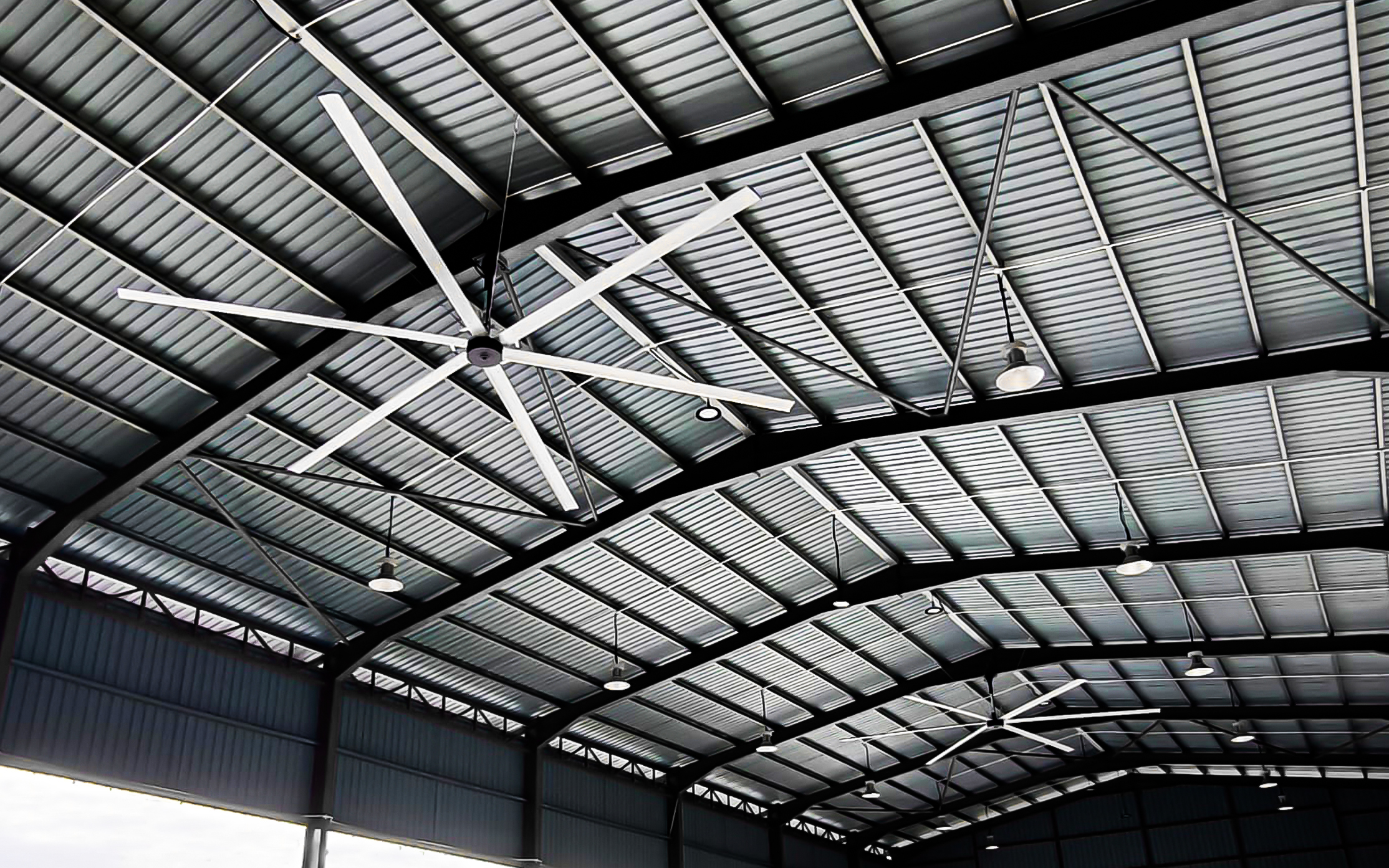 AIRON fans in a warehouse and logistics space
